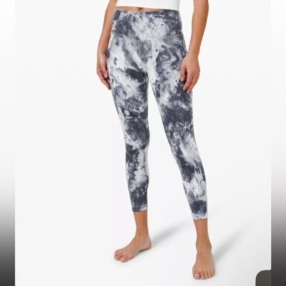 Lululemon White & Blue Marble Dye Wunder Under High Rice Tight Leggings Size 2 - Picture 1 of 6